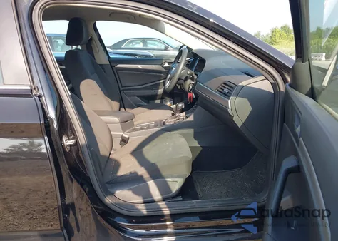 2019 Volkswagen Jetta 1.4T R-Line/1.4T S/1.4T Se из США, поврежденный, VIN 3VWC57BUXKM025220